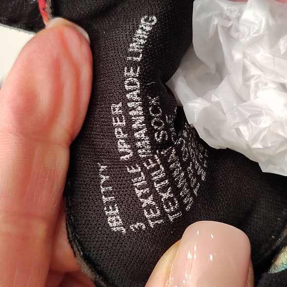 Steve Madden JBetty Black Multicolor Floral Combat Boot Size 3 Girls - Picture 7 of 9